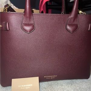 Burberry Grainy Calfskin House Check Medium Banner Tote Mahogany Red